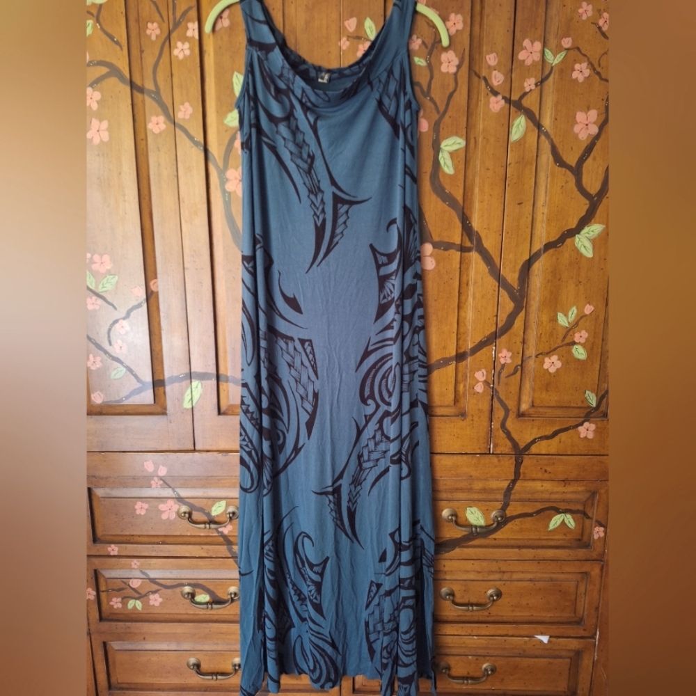 Wahine Toa maxi dress